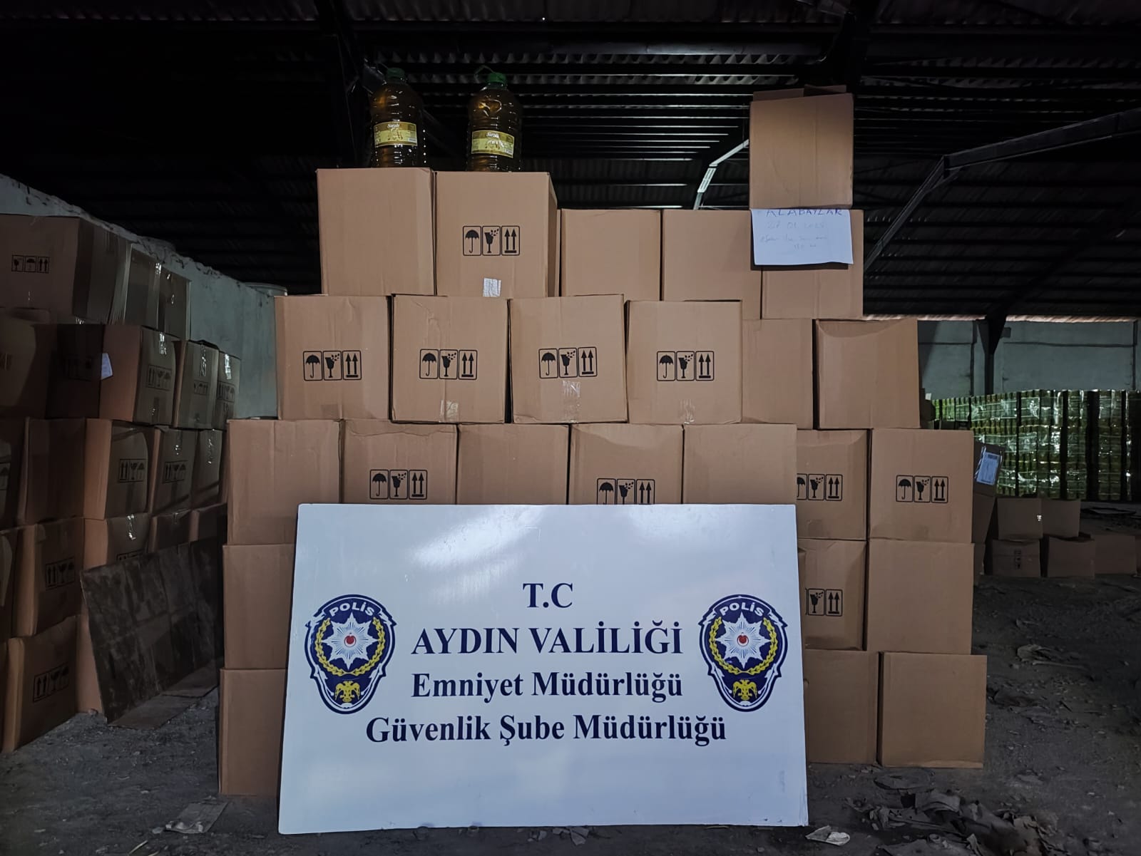 Aydın'da 2 bin 700 litre tağşişli yağ ele geçirildi