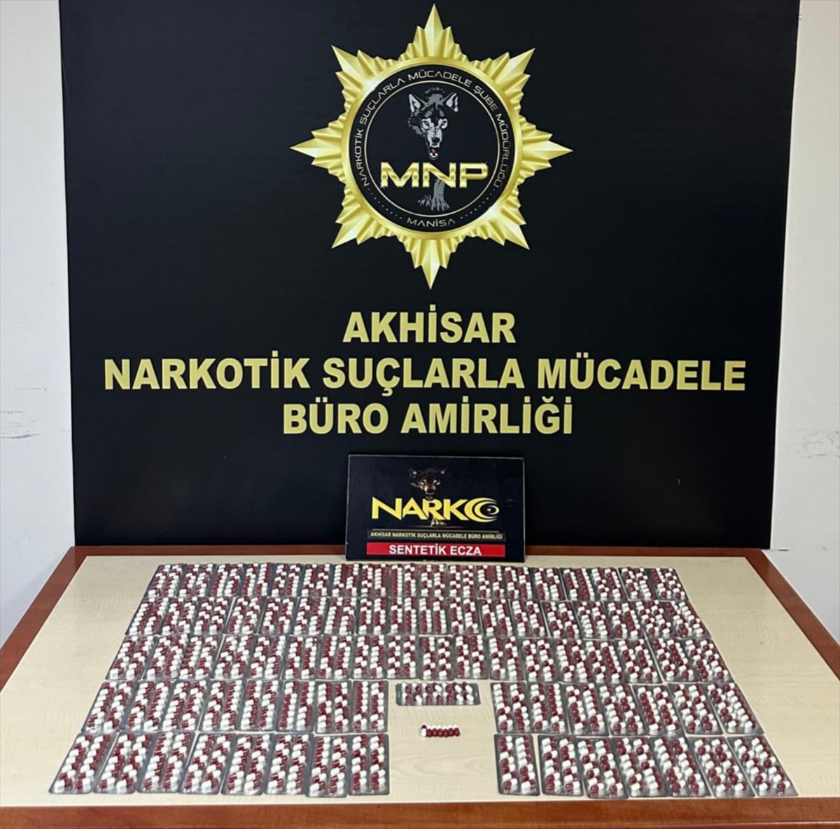 Manisa'da evinde uyuşturucu hap bulunduran kişi tutuklandı