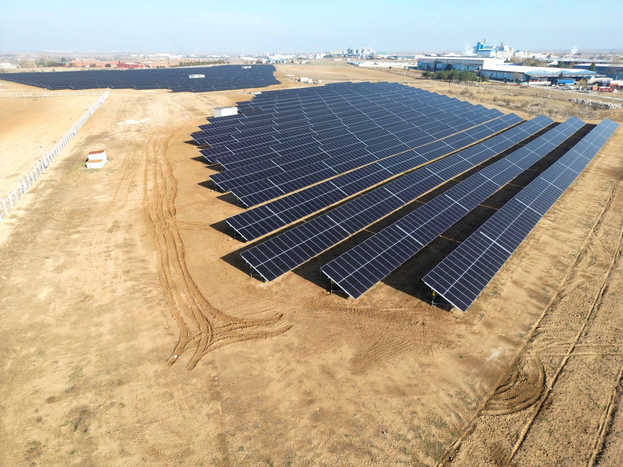 Bera Holding, Uşak ve Tekirdağ’da GES Projelerini Hızlandırdı