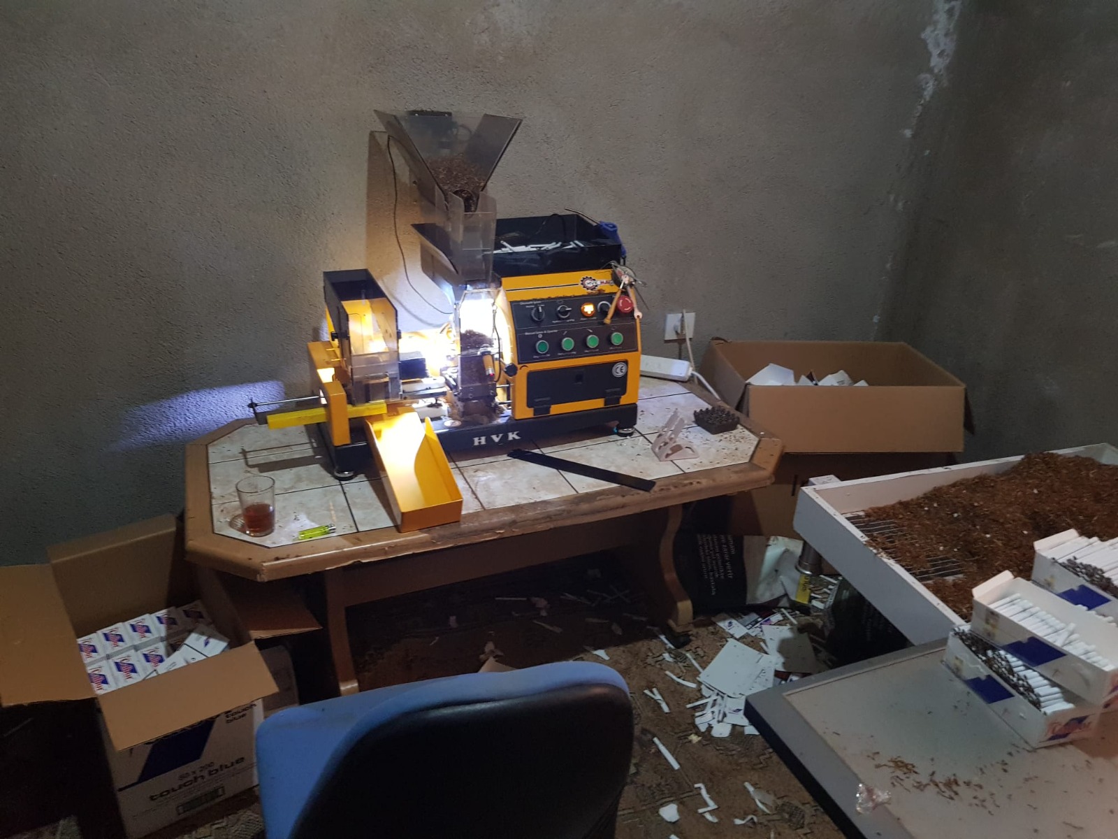 Manisa'da 3 milyon 960 bin makaron ele geçirildi