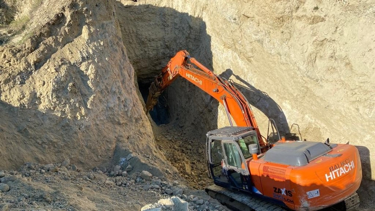 Afyonkarahisar'da kaçak kazı yapan şüpheli yakalandı