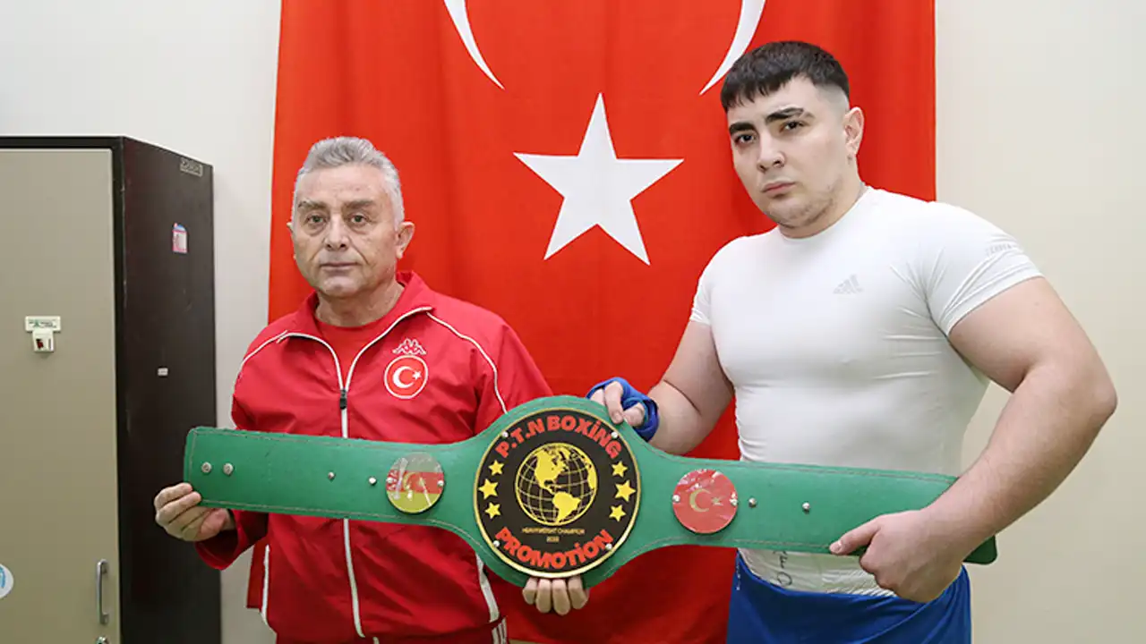 Azerbaycanlı Milli Boksör Dünya Şampiyonluğunu Hedefliyor