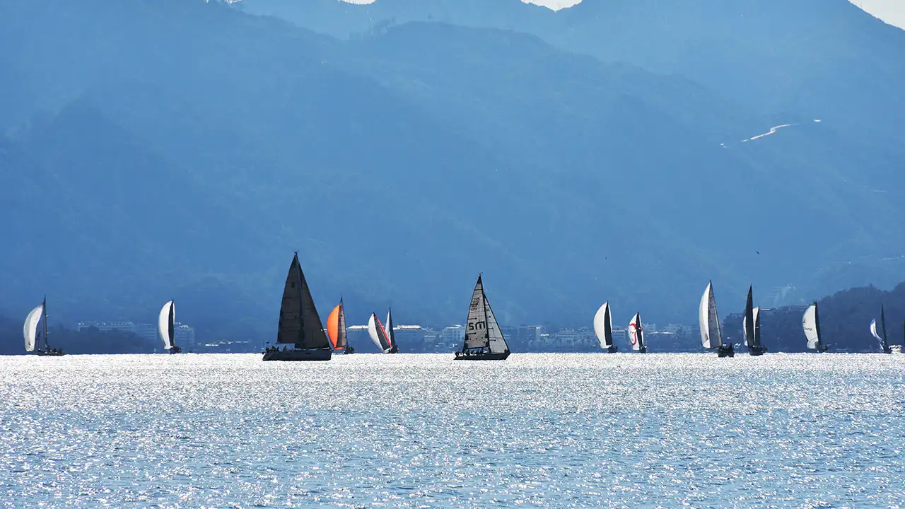 Yat yarışlarında Marmaris MIYC Kış Trofesi'nin 2. ayağı tamamlandı