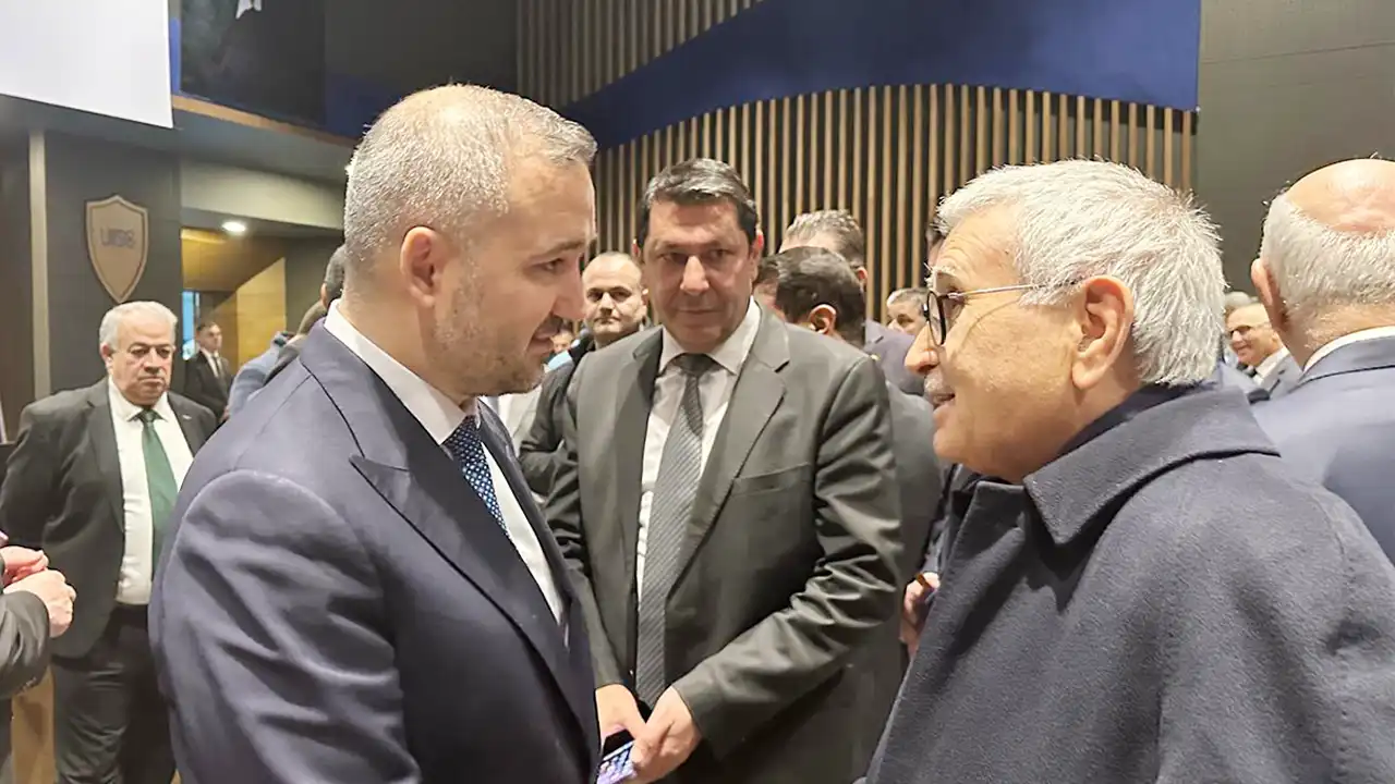 Durmuş Yılmaz "Basının Dışarıya Çıkarılması Yanlıştı"