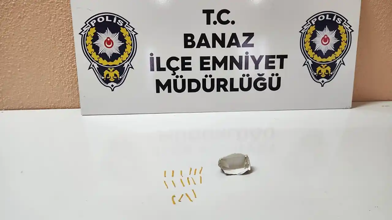 Banaz'da Üzerinde Uyuşturucu Bulunan Kişi Tutuklandı
