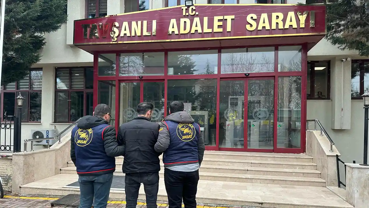 Kütahya'da 11 yıl 8 ay kesinleşmiş hapis cezası bulunan hükümlü yakalandı