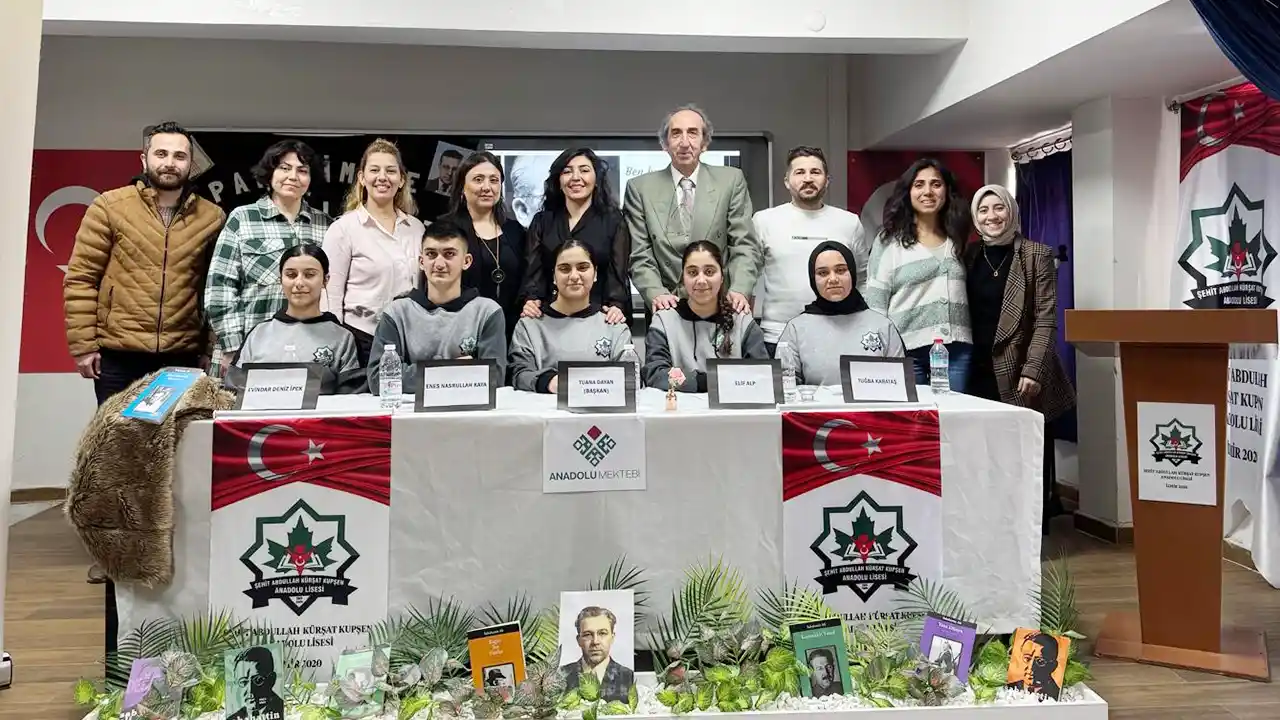 İzmir'de yazar Sabahattin Ali'nin eserleri değerlendirildi