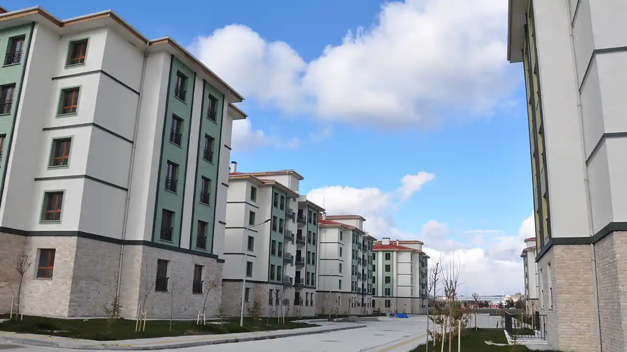 Kütahya'da 495 konut kura ile sahiplerini buldu