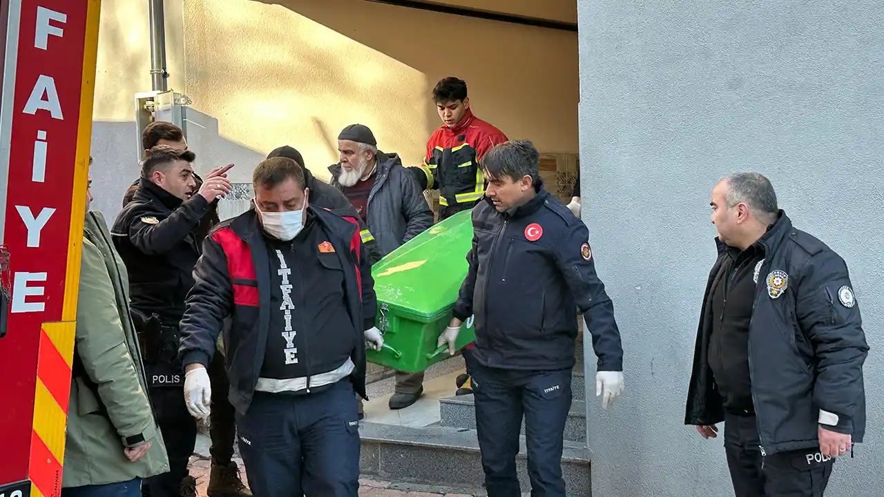 Uşak’ta Korkutan Yangın 67 Yaşındaki Kadın Hayatını Kaybetti