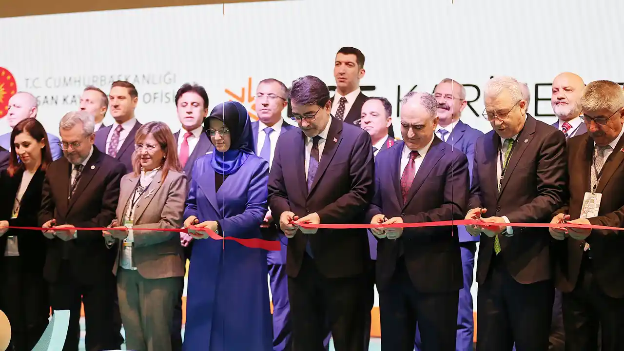 Ege Bölgesi Kariyer Fuarı Açıldı