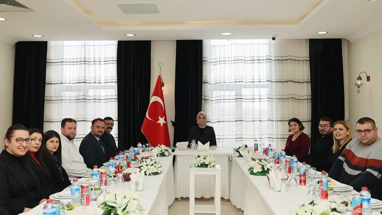 Vali Yiğitbaşı, Afyonkarahisar'ın dijital içerik üreticileriyle buluştu