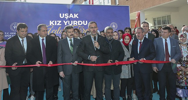 Bakan Kasapoğlu, Trafik Kazasında Ölen Osmaniyespor Taraftarı İçin Başsağlığı Diledi