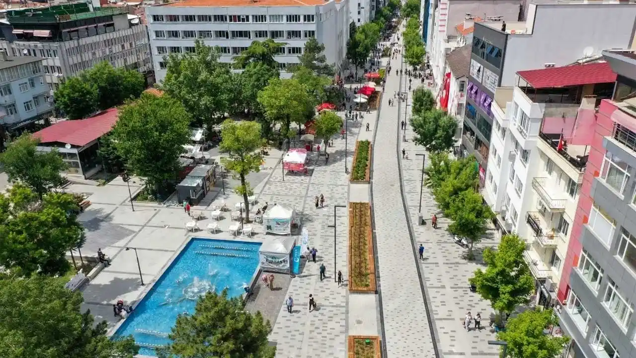 Uşak’ta Yaz Havası: Sıcaklıklar 24 Dereceyi Bulacak