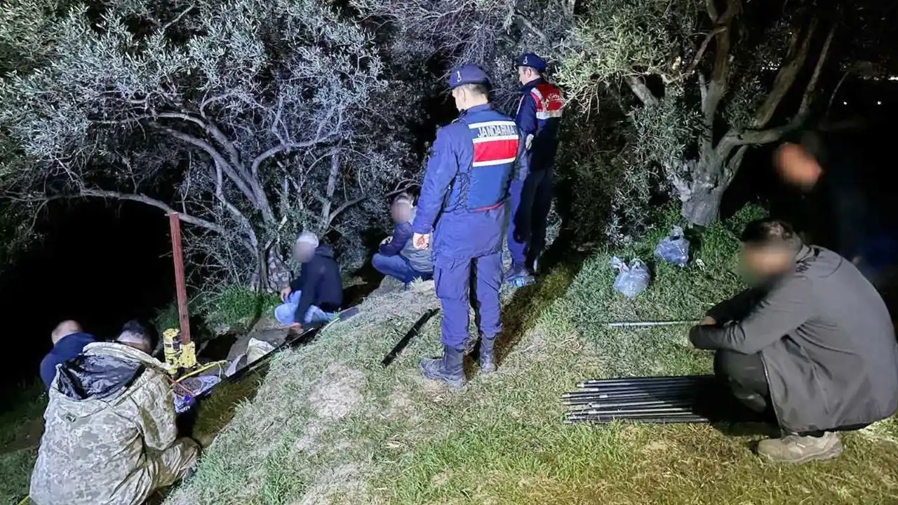 Aydın'da kaçak kazı yapan 7 kişi suçüstü yakalandı