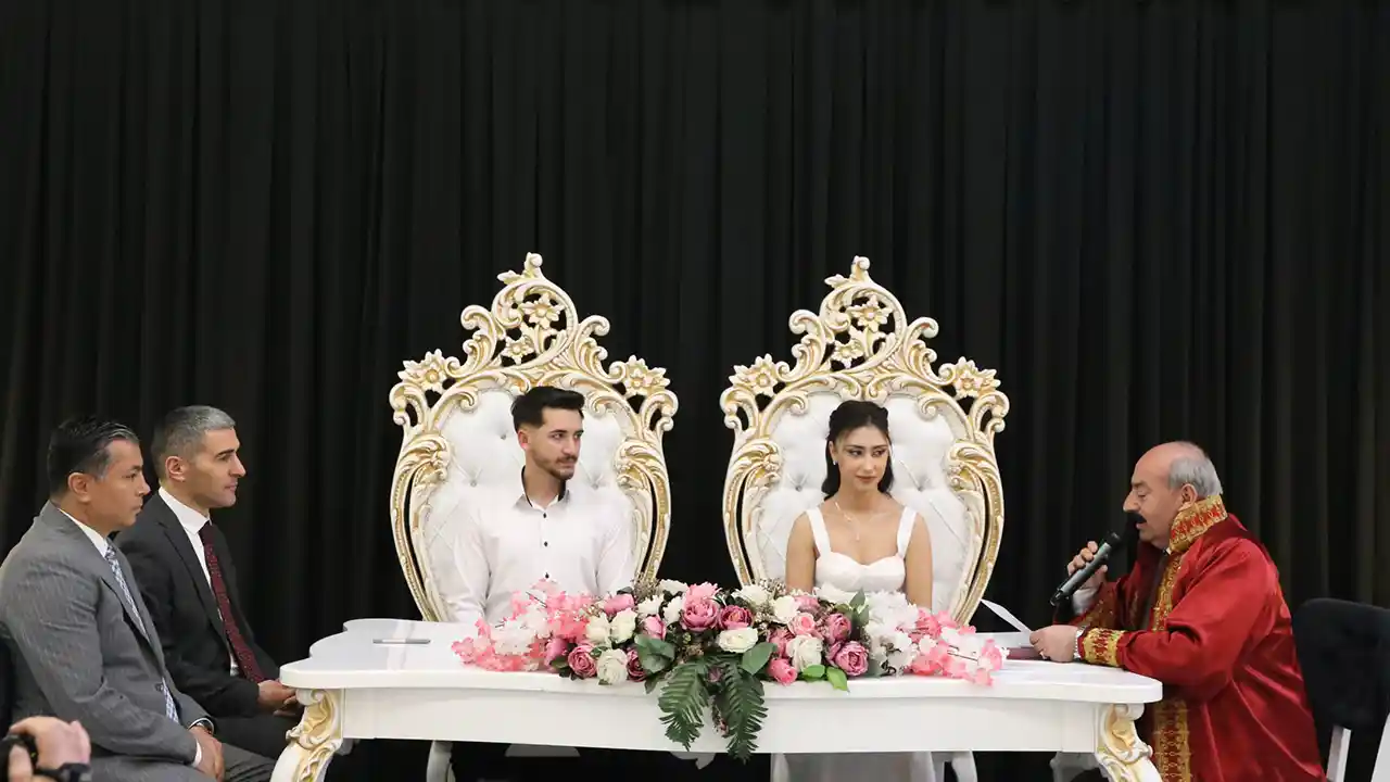 Genç Çift, Devlet Destekli Evlilik Kredisi ile Dünyaevine Girdi