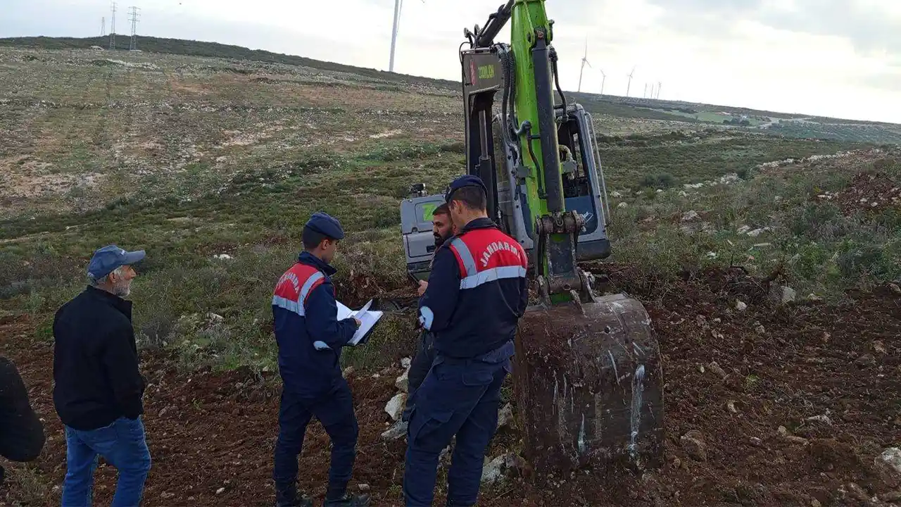 Didim'de kaçak kazı yapan 4 kişi yakalandı