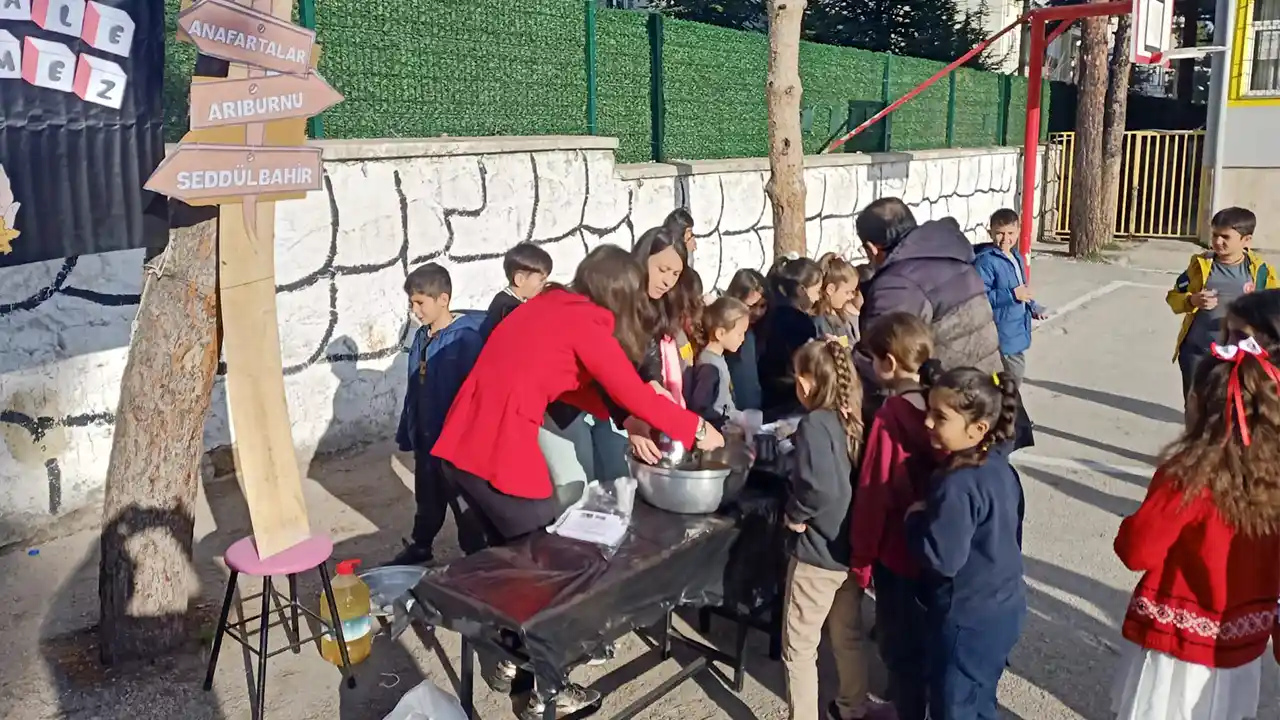 Afyonkarahisar'da öğrencilere "Çanakkale menüsü" ikram edildi