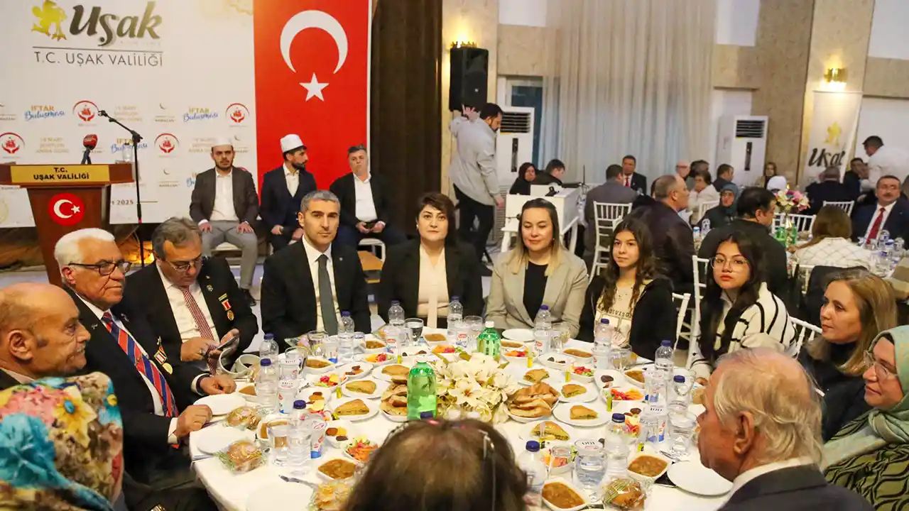 Vali Naci Aktaş, Şehit Aileleri ve Gazilerle İftarda Buluştu