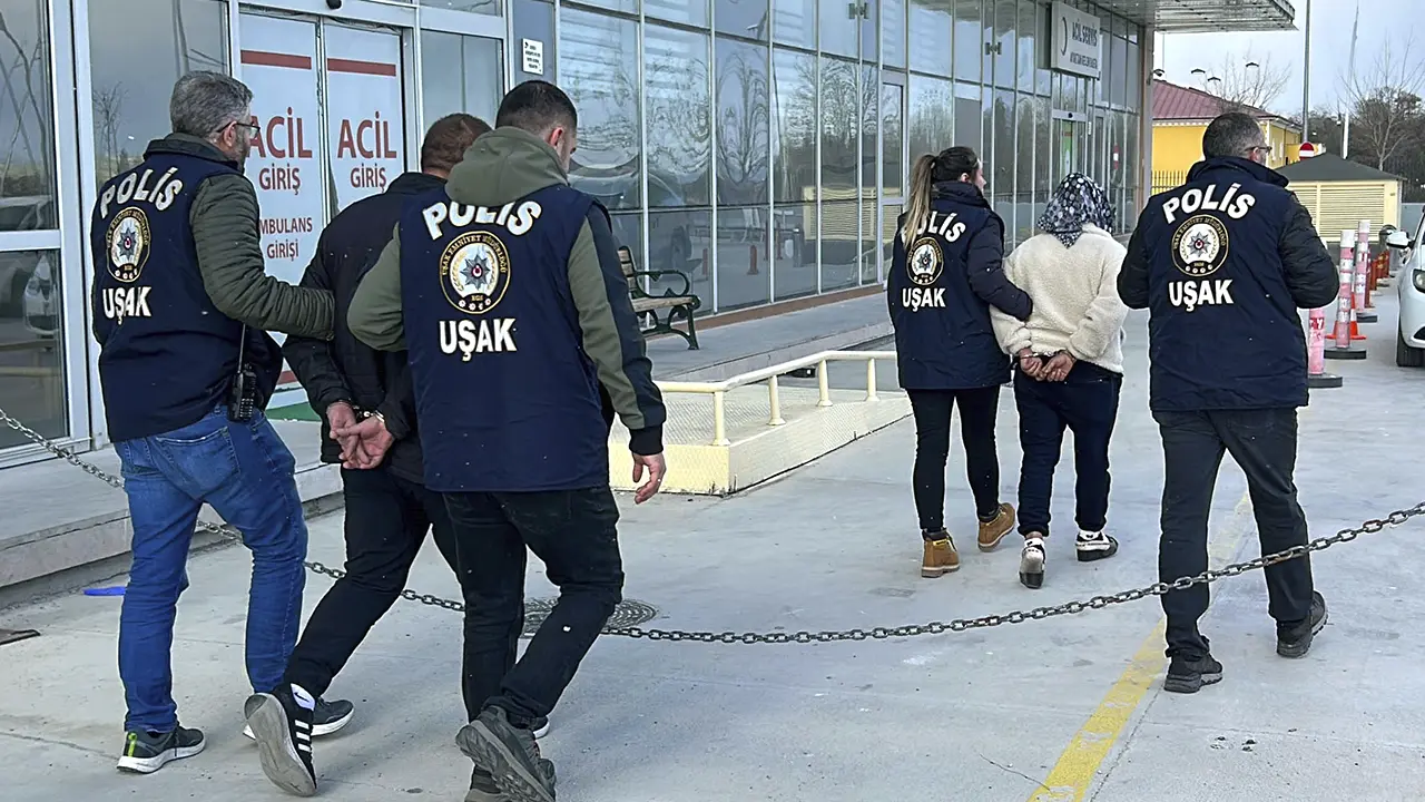 Uşak'ta hapis cezası bulunan 4 firari hükümlü yakalandı