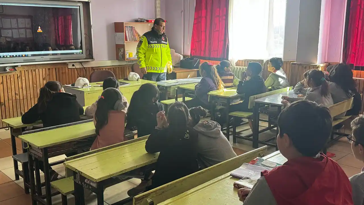 Banaz’da Miniklere Trafik Eğitimi