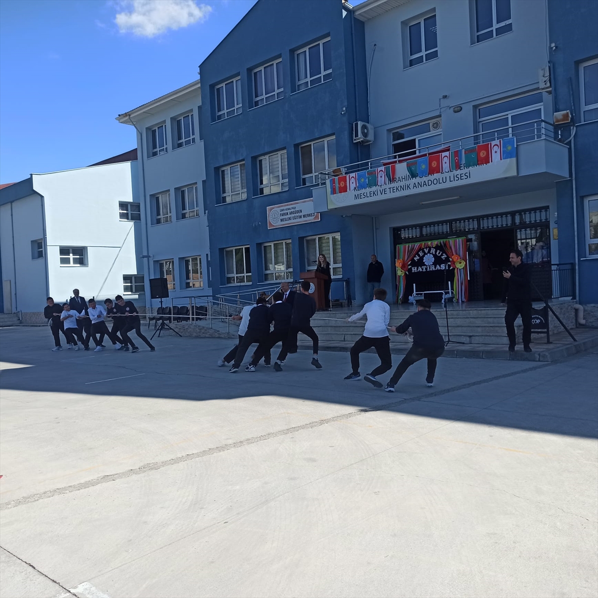Kemalpaşa'da Nevruz Bayramı kutlandı