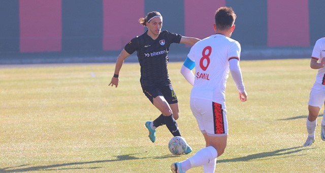 UŞAKSPOR DEPLASMANDA VAN SPOR’A 3-1 MAĞLUP OLDU