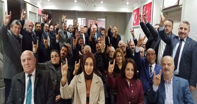 UŞAK MHP İL BAŞKANLIĞINDA GÖREV DEĞİŞİMİ GERÇEKLEŞTİRİLDİ
