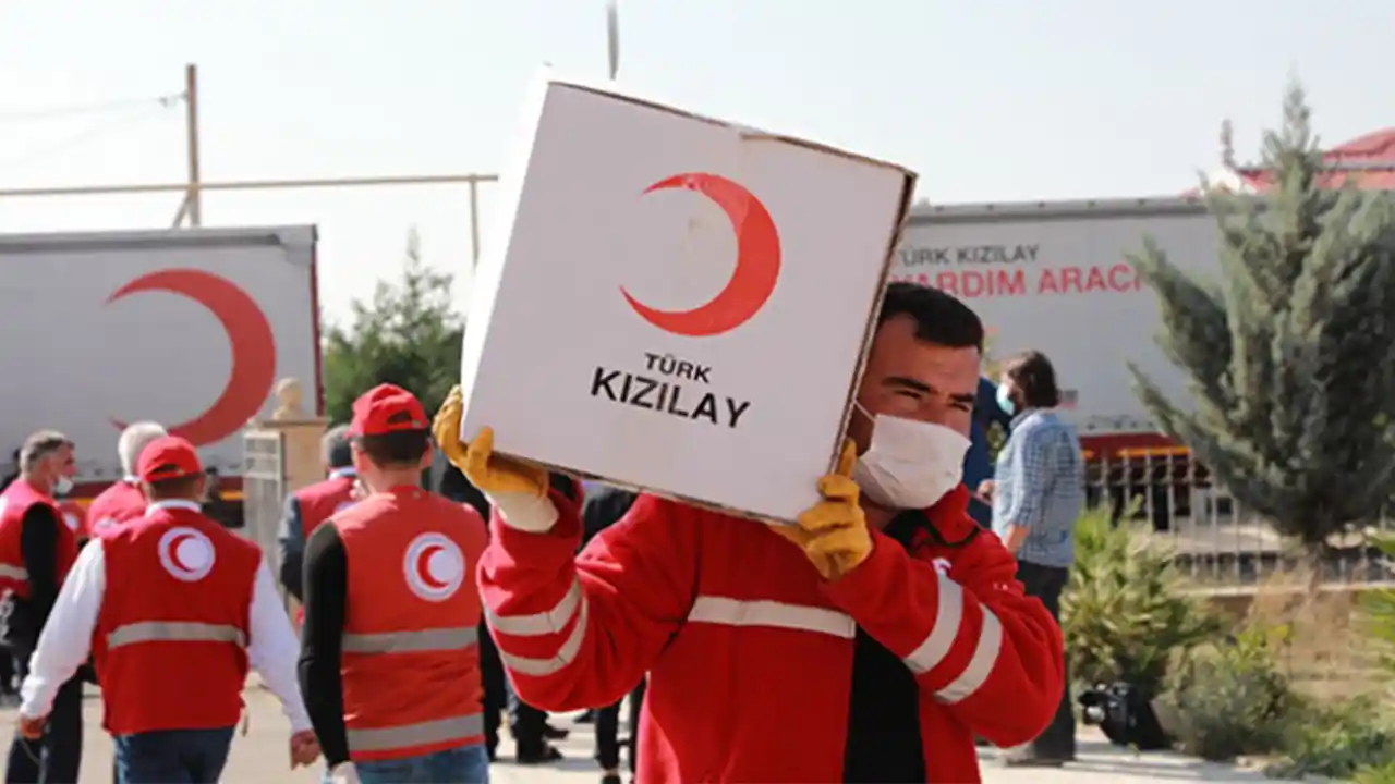 Türk Kızılay'dan, Uşak'ta ihtiyaç sahiplerine ramazan yardımı