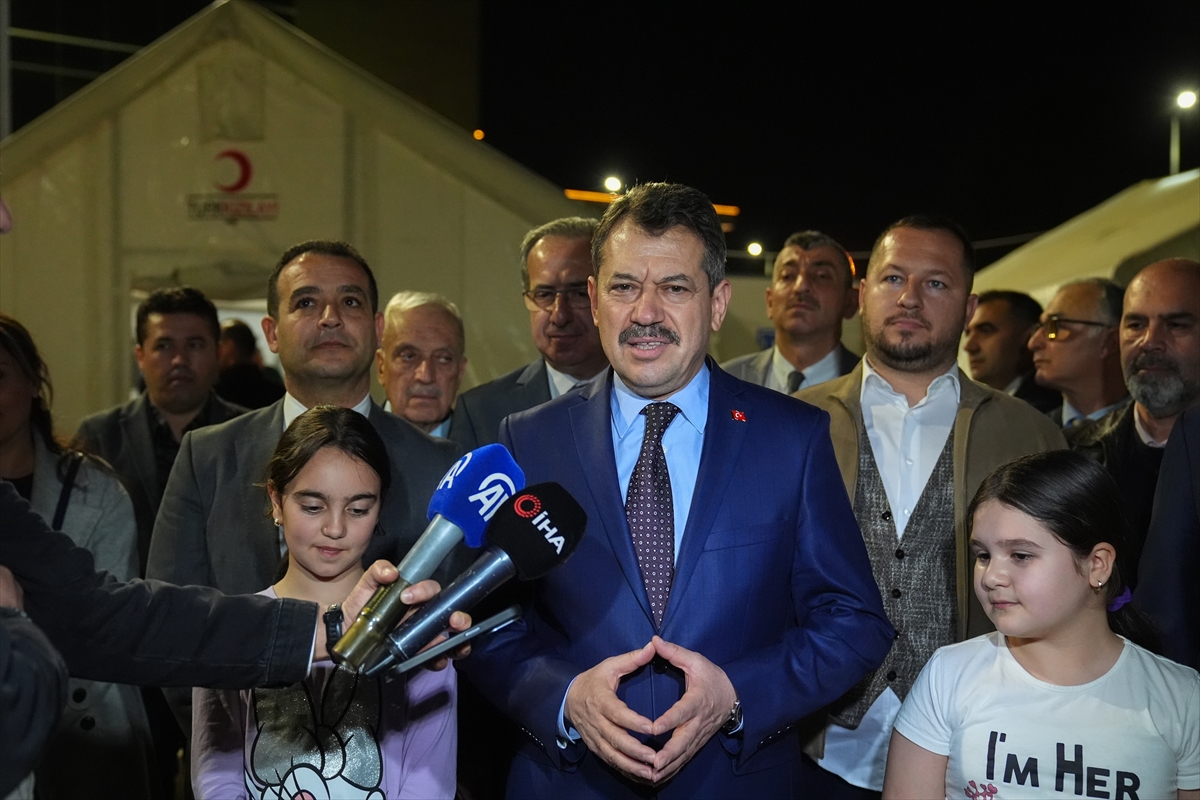 İzmir'de yükümlülerin hazırladığı iftar yemekleri 2 bin kişiye ulaştırılıyor