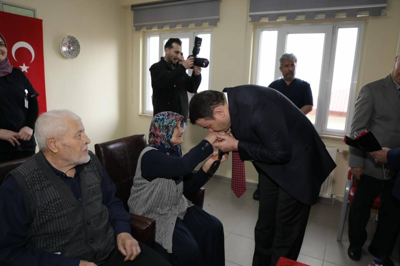 Kütahya il protokolü bayram ziyaretleri gerçekleştirdi
