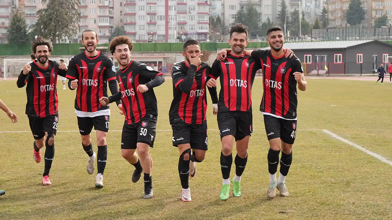 İnegöl Kafkas Spor 1-1 Uşakspor (MAÇ SONUCU-ÖZET)