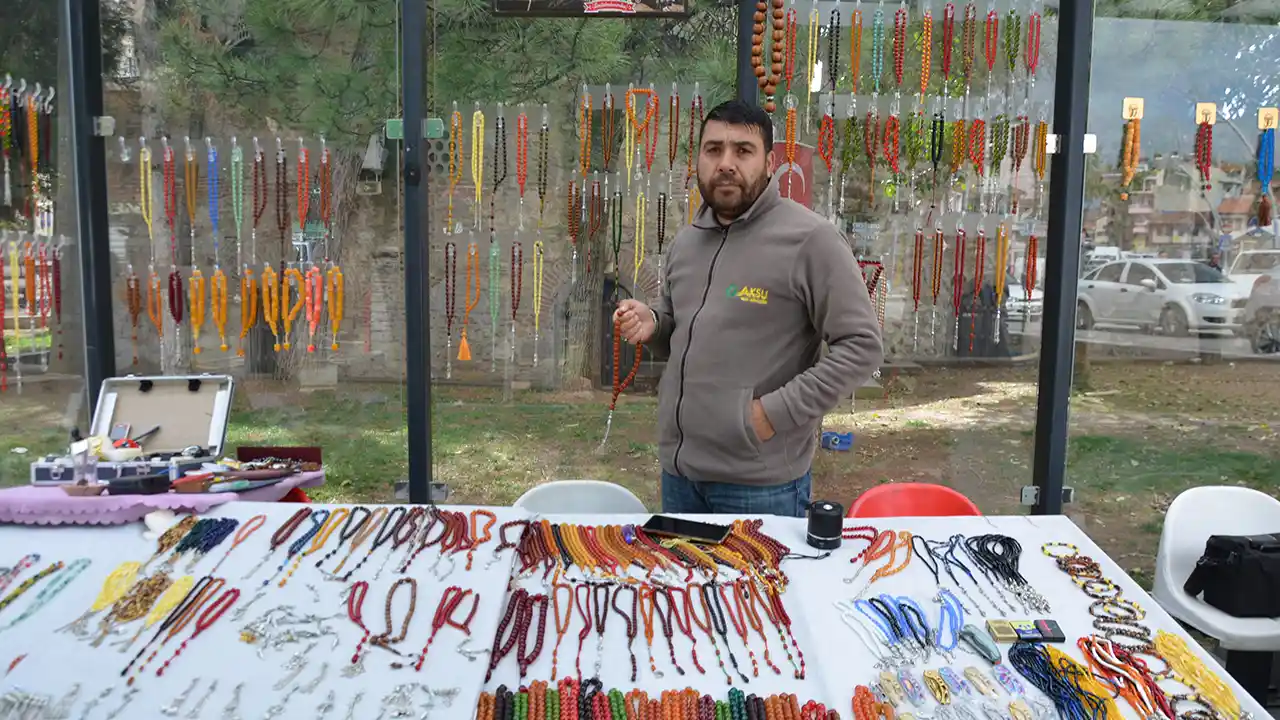 Tesbih Ustası Gezersoy: “Müşterilerimizin İlgisi Büyük”