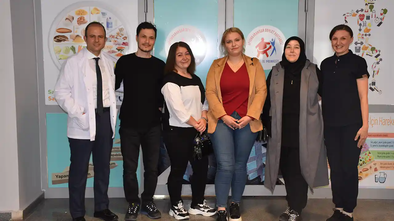 Tüp mide ameliyatıyla 70 kilo veren doktor şimdi obezlere umut oluyor