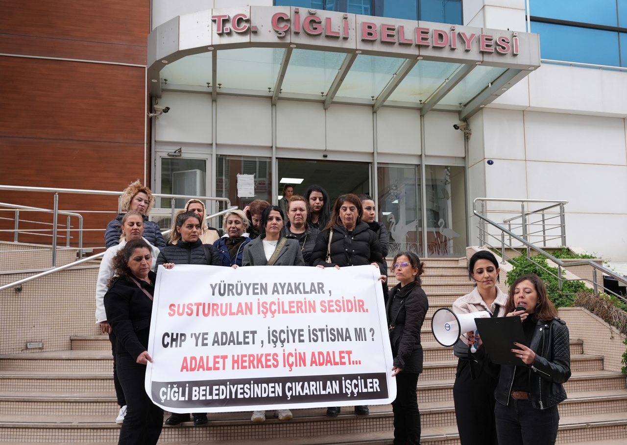 İzmir'de işten çıkarılan belediye işçilerinden CHP Genel Merkezi'ne yürüme kararı