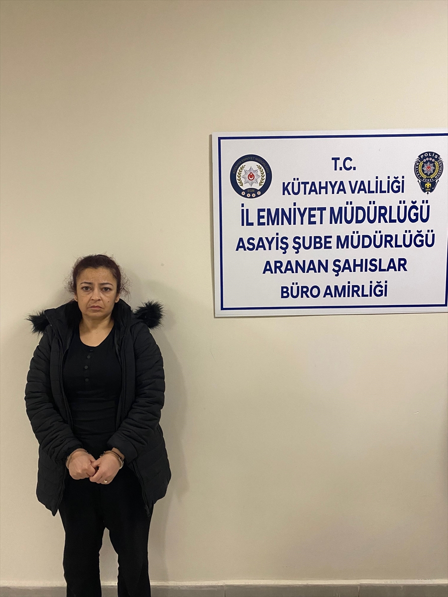 Kütahya'da 62 yıl hapis cezası bulunan firari dolandırıcılık hükümlüsü kadın yakalandı