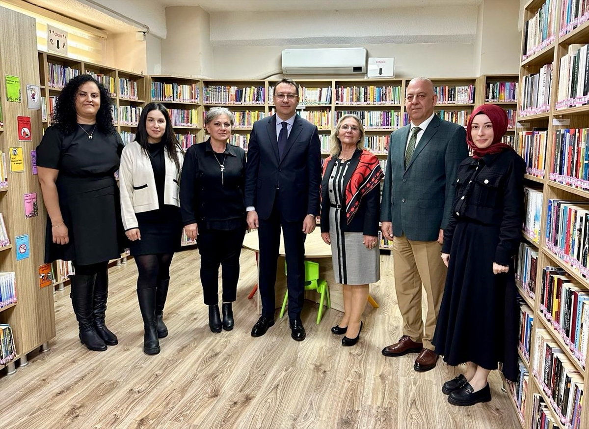 MTO kütüphaneye sınırlı sayıda basılan özel eserler bağışladı