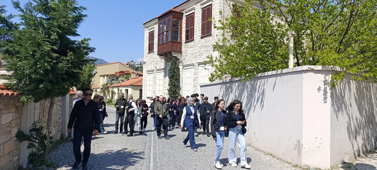 Ankara ve Sivas'tan öğrenciler Söke'de ağırlıyor