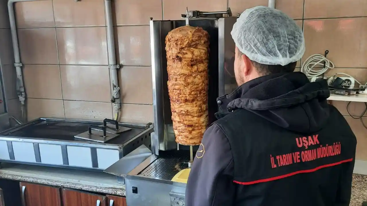 Uşak'ta İki Döner İşletmesine Para Cezası