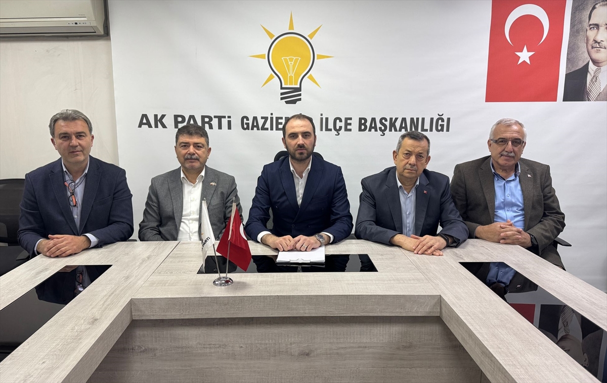 AK Partili Yaşadı'dan Gaziemir Belediye Başkanı Işık'a hizmet eleştirisi