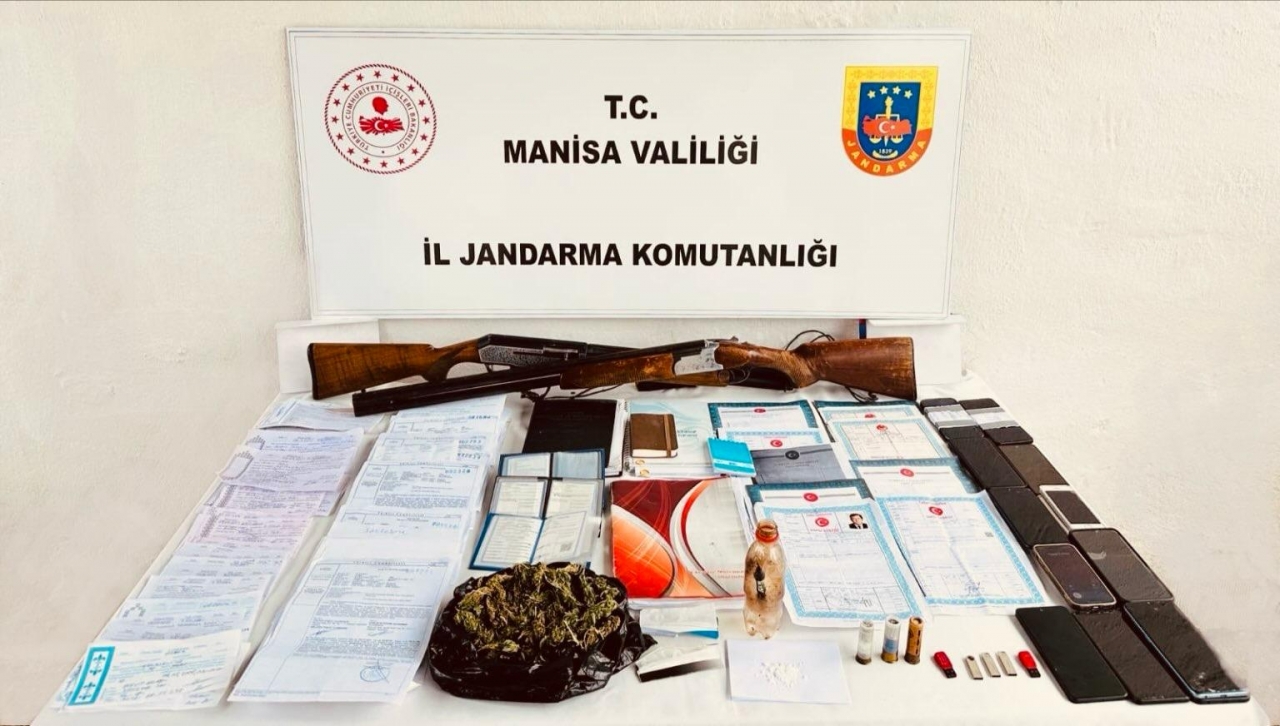 Manisa'da 2 suç örgütüne yönelik operasyonda 11 zanlı yakalandı