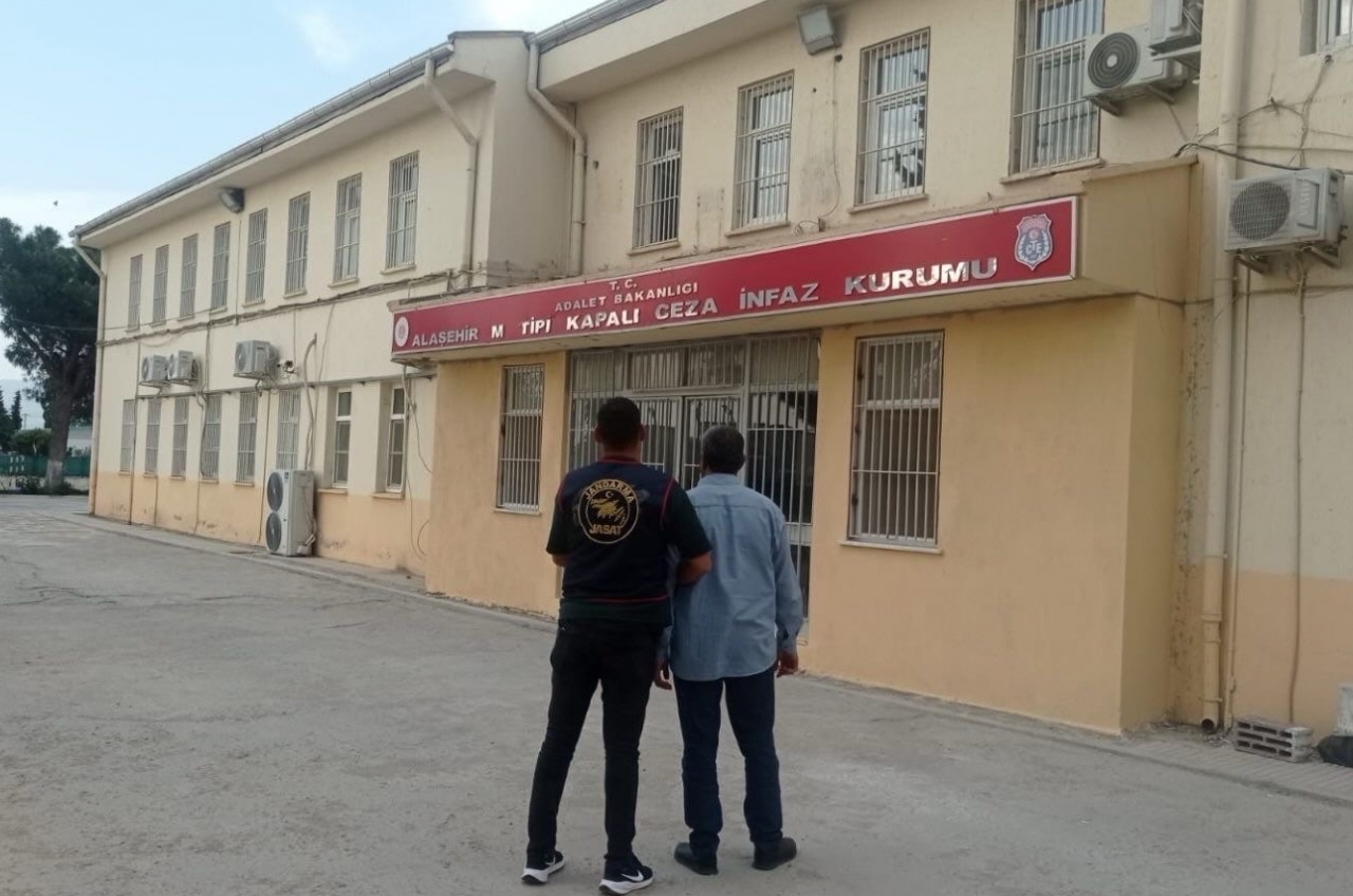 Alaşehir'de tefecilik operasyonunda yakalanan zanlı tutuklandı