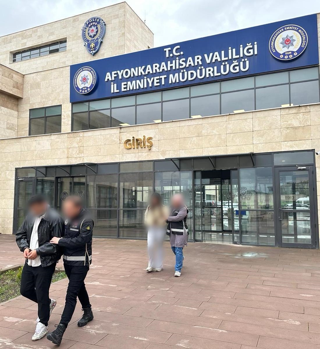 Afyonkarahisar merkezli dolandırıcılık operasyonunda 1 zanlı tutuklandı