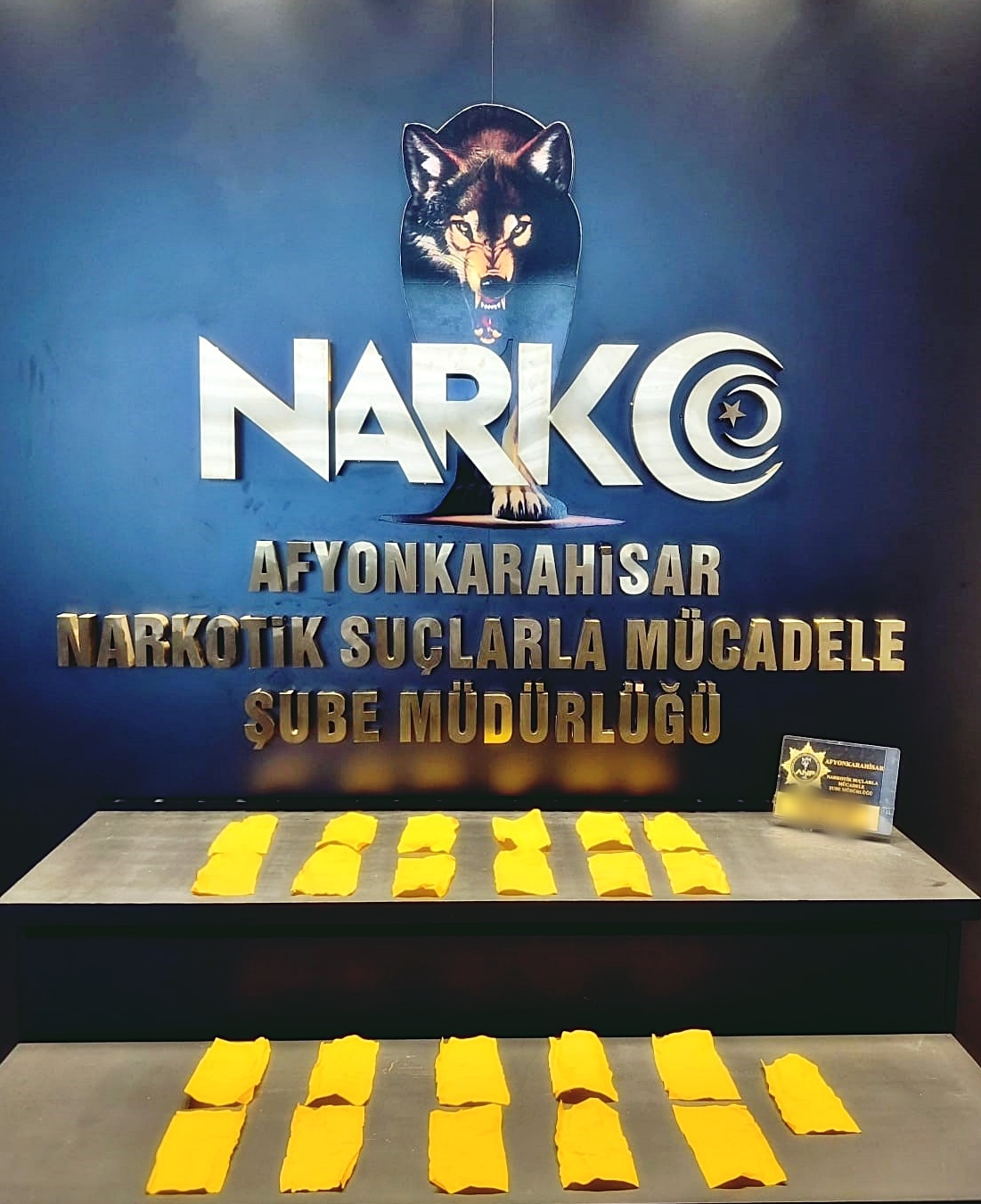 Afyonkarahisar'da uyuşturucu operasyonunda 3 zanlı tutuklandı