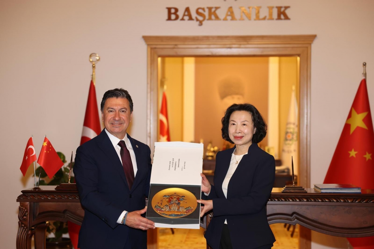Muğla ile Çin'in Leshan kenti "kardeş şehir" oldu