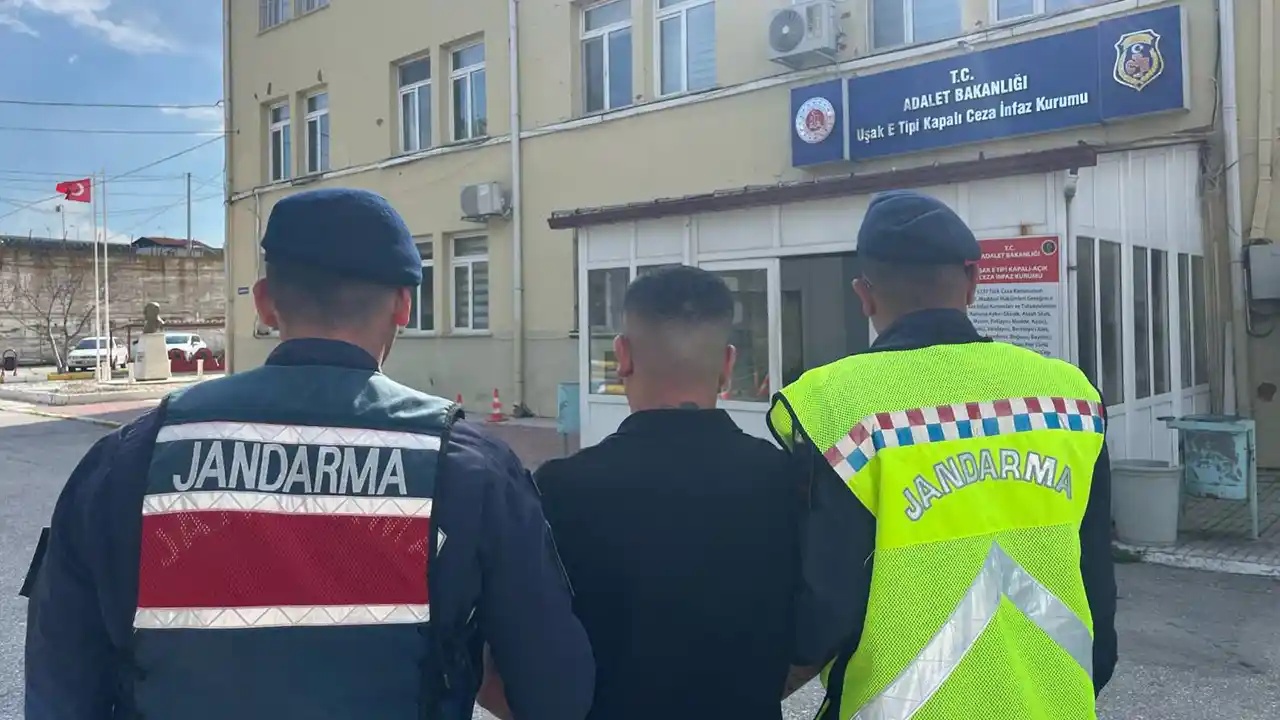 Uşak'ta 7 Firari Hükümlü Cezaevine Teslim Edildi