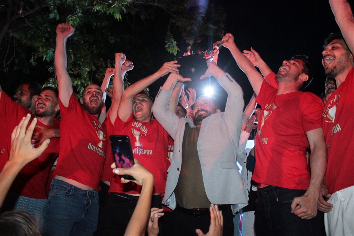 Ödemiş Belediyespor'da BAL sevinci