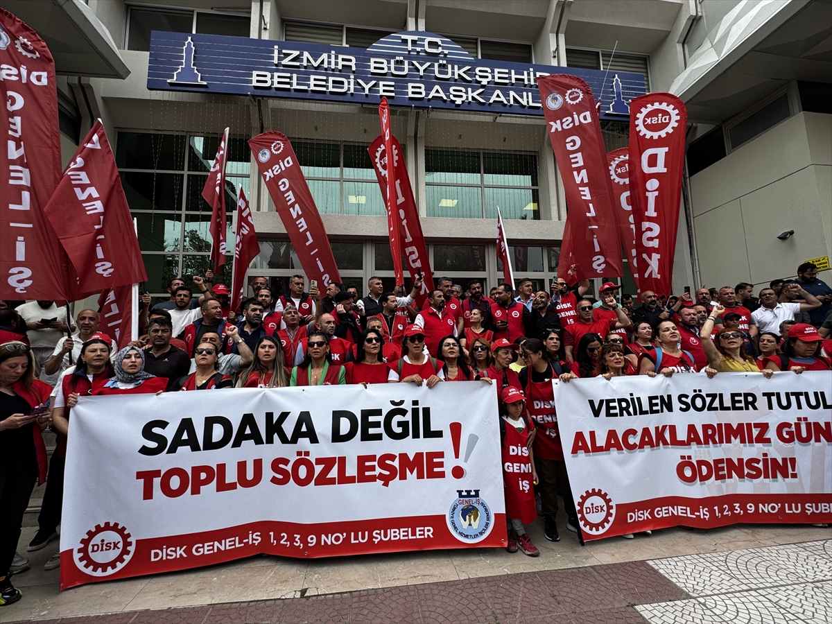 İzmir'de Büyükşehire grev kararı asıldı, Konak Belediyesi'nde grev başladı