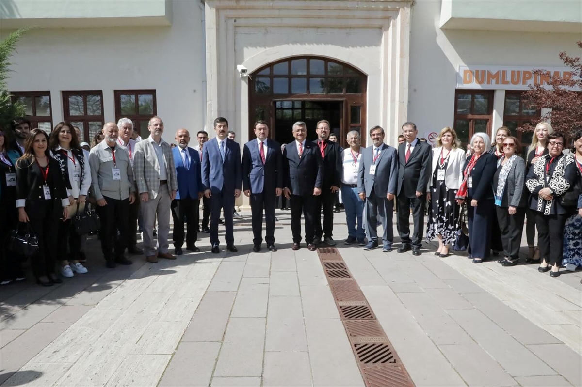 Kütahya'da Ege Bölgesi Dilcileri Sürekli Çalıştayı yapıldı