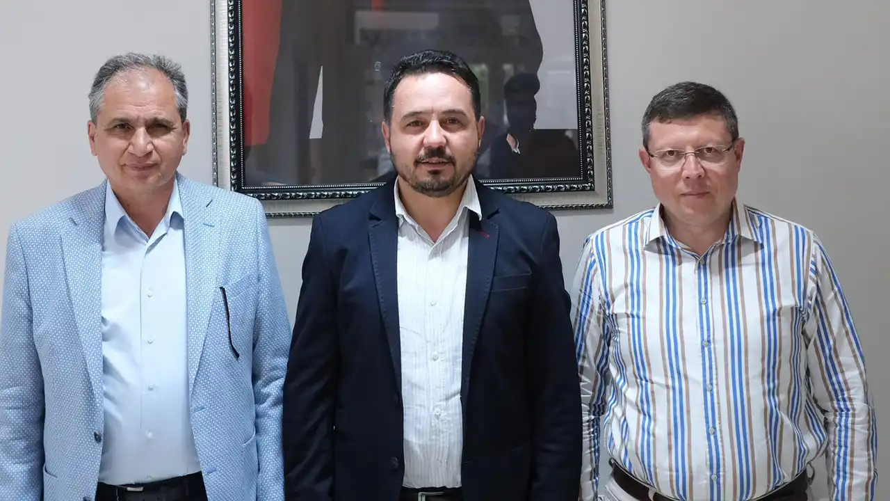 Uşak Ak Parti'den Kritik Toplantı