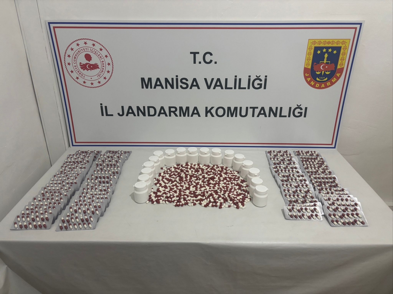 Manisa'da işletmesinde uyuşturucu bulunduran şüpheli yakalandı
